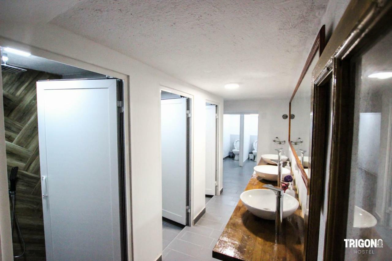 Trigona Hostel Gjirokastra Zewnętrze zdjęcie